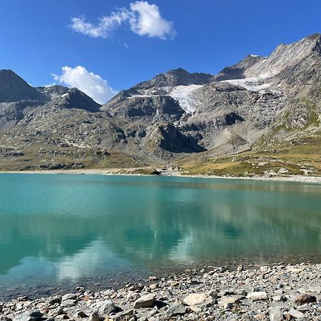 Ca Marasciol A 5 Minuti Dal Trenino Rosso Del Bernina Express Hotel Villa di Tirano Exterior foto