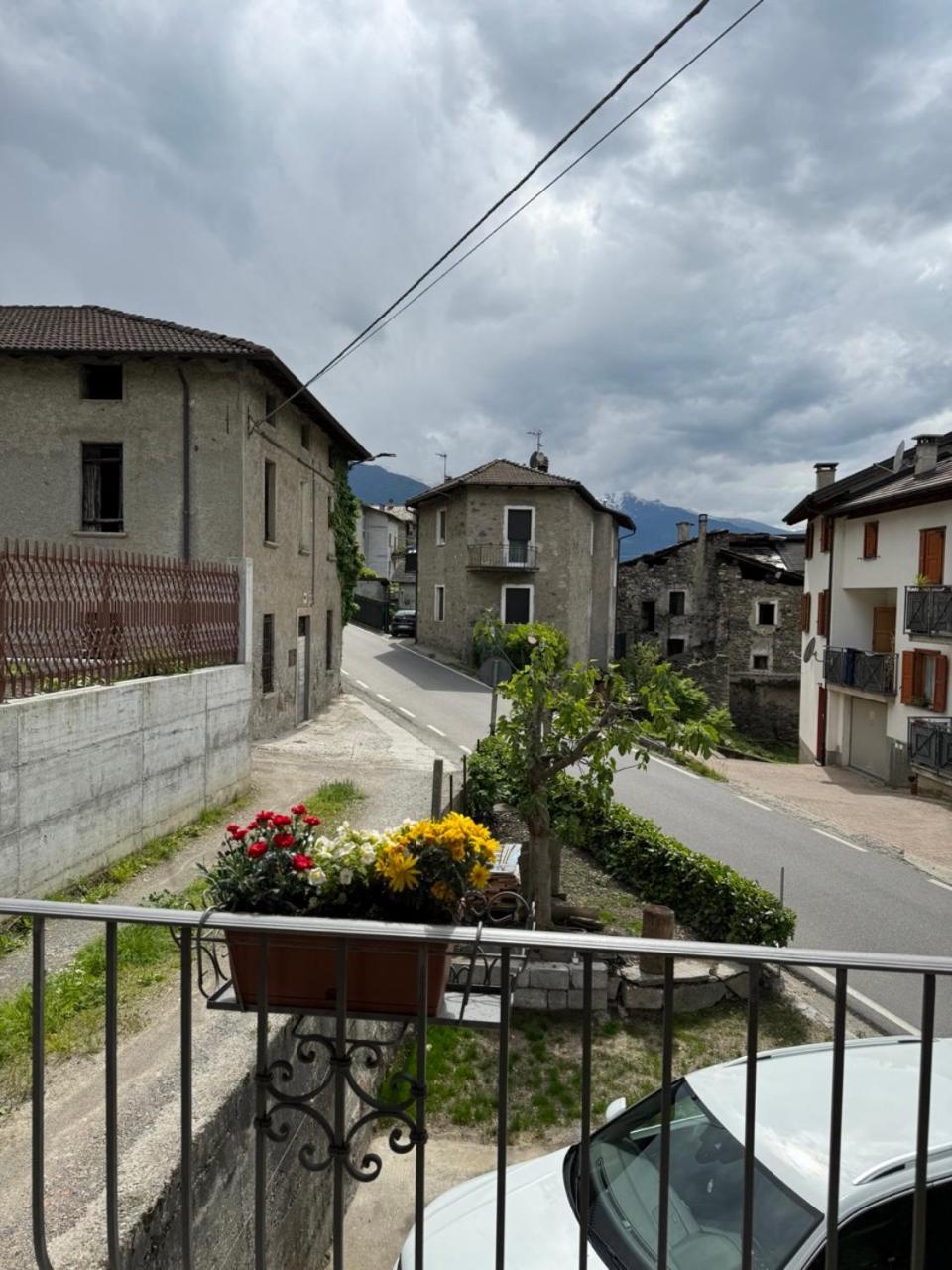 Ca Marasciol A 5 Minuti Dal Trenino Rosso Del Bernina Express Hotel Villa di Tirano Exterior foto